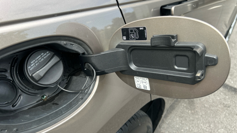 Land Rover Range Rover Velar 2.0 P250 SE 5dr Auto Petrol Estate